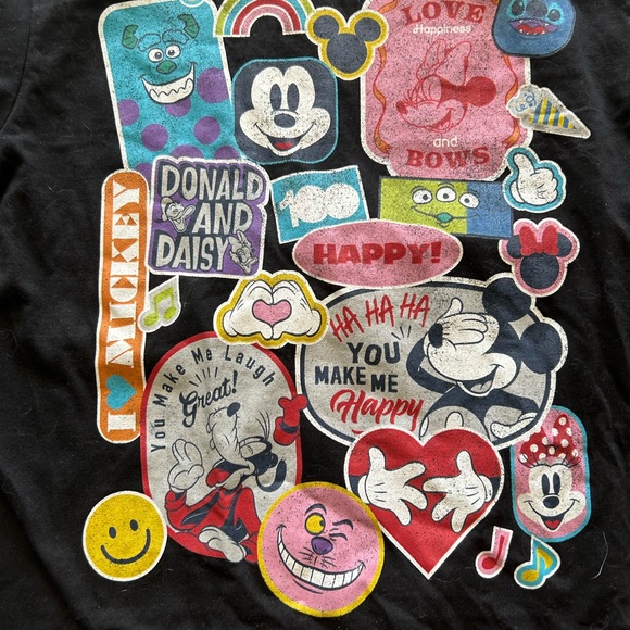 Disney 100 Adult Unisex Graphic Short Sleeve Crewneck Tee T-Shirt Black NEW NWT - Picture 2 of 4